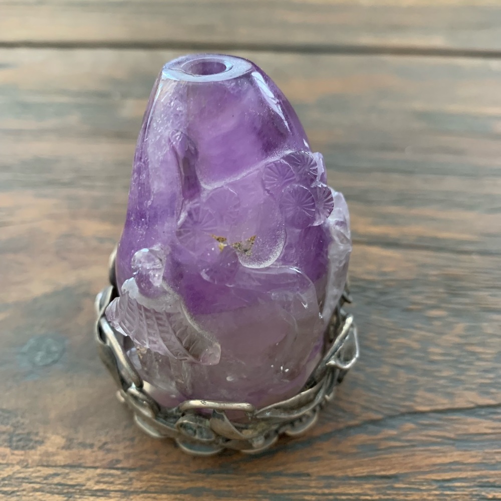 Vintage Carved amethyst incense holder piece with a silver pedestal - Picture 5 of 5